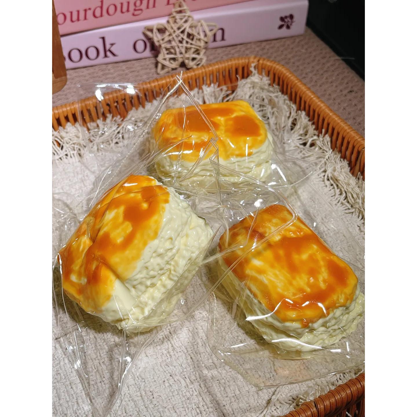 Kawaii Scone Bread Slow-Rise Squishy Toy - Image 3